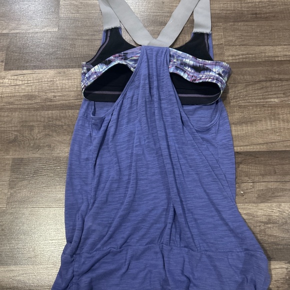 * 🤑💰🤑 3/$10.00 budle item 🤑💰🤑
Tank top - Picture 3 of 3